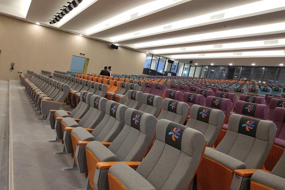 What Are The Elements Of Good Seats In Public?